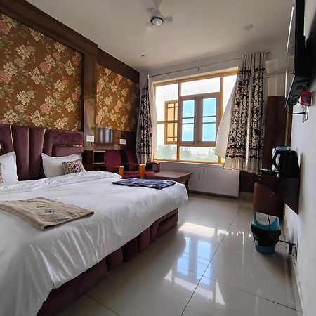 Gulmarg Gs Residency Hotel Экстерьер фото